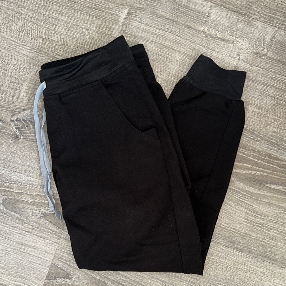 FIGS Black Jogger Scrub Pants